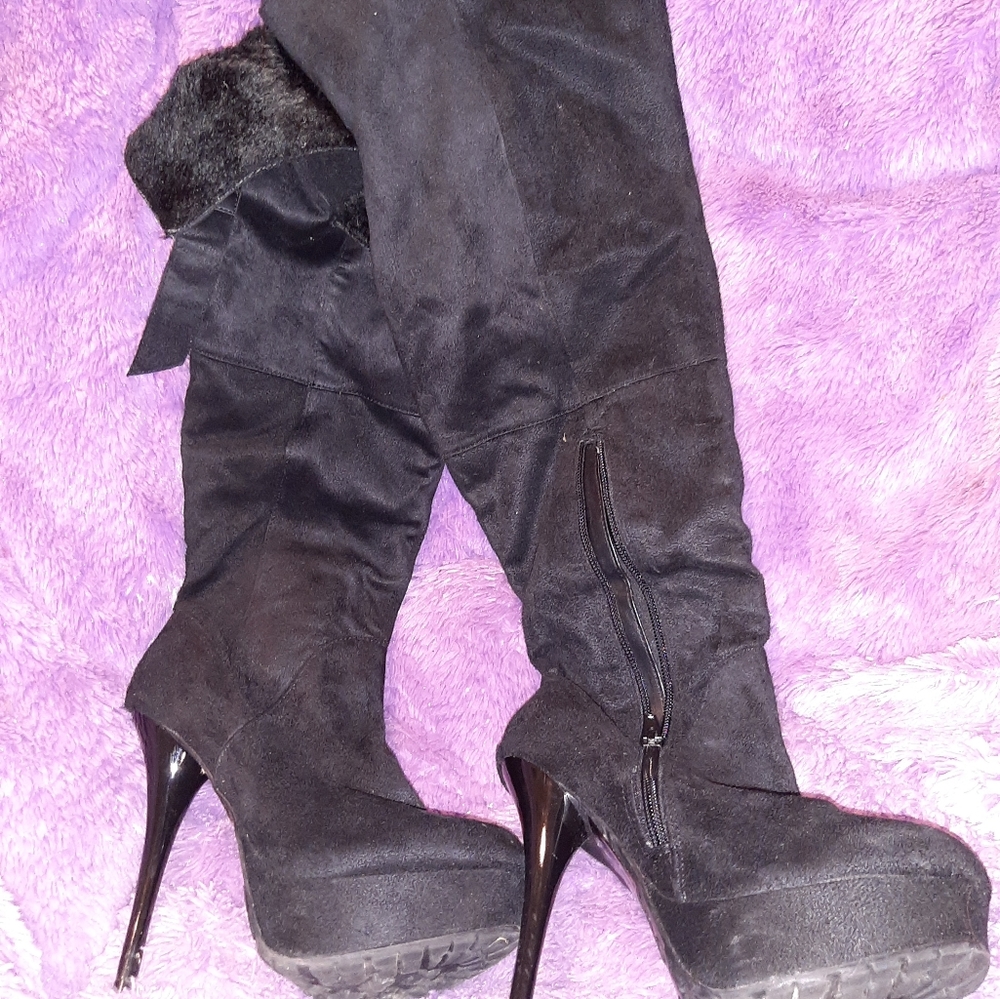 Heels - Picture 7 of 8